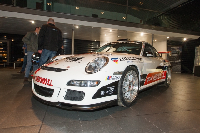 004 presentacion ares racing 34